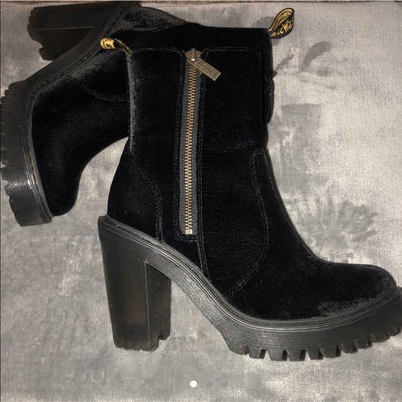 Dr martens magdalena velvet Clearance
